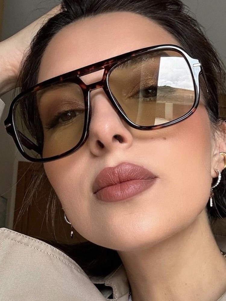 Old Fashioned Glass - Fashion Square Rivet Large Frame Sunglasses
